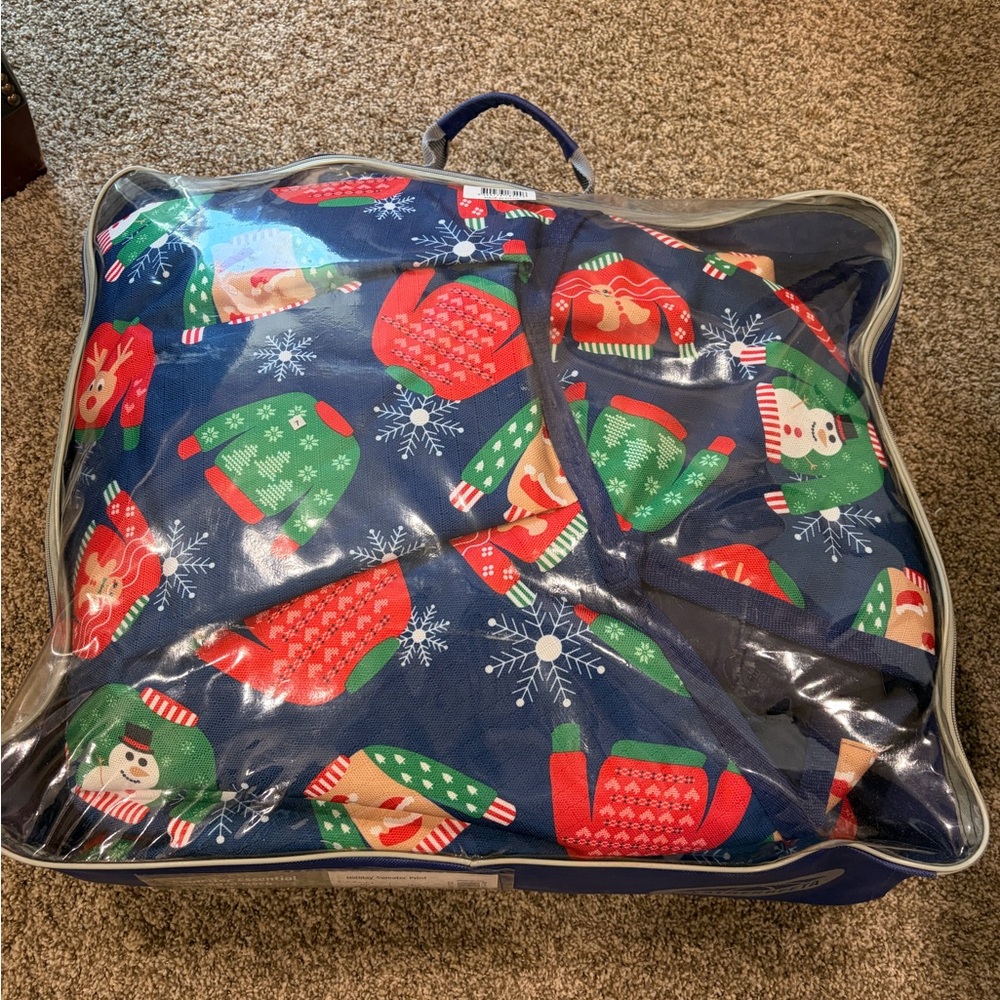 Weatherbeeta Winter Horse Blanket - Navy with Red & Green